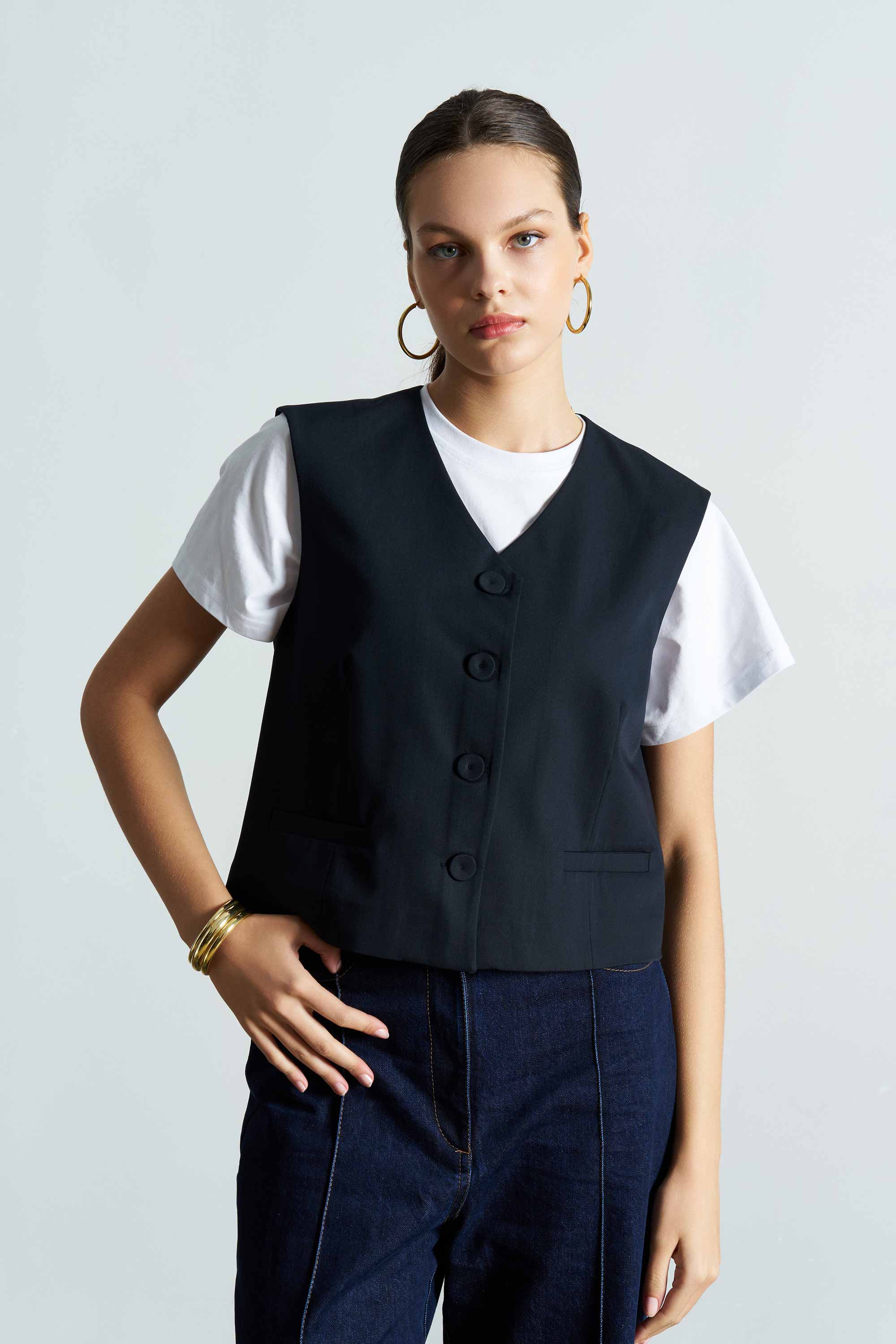 CINTYHA Buttoned Short Navy Blue Vest